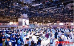 智駕革命再升級！2025上海車展解碼生成式AI重構(gòu)汽車產(chǎn)業(yè)新范式